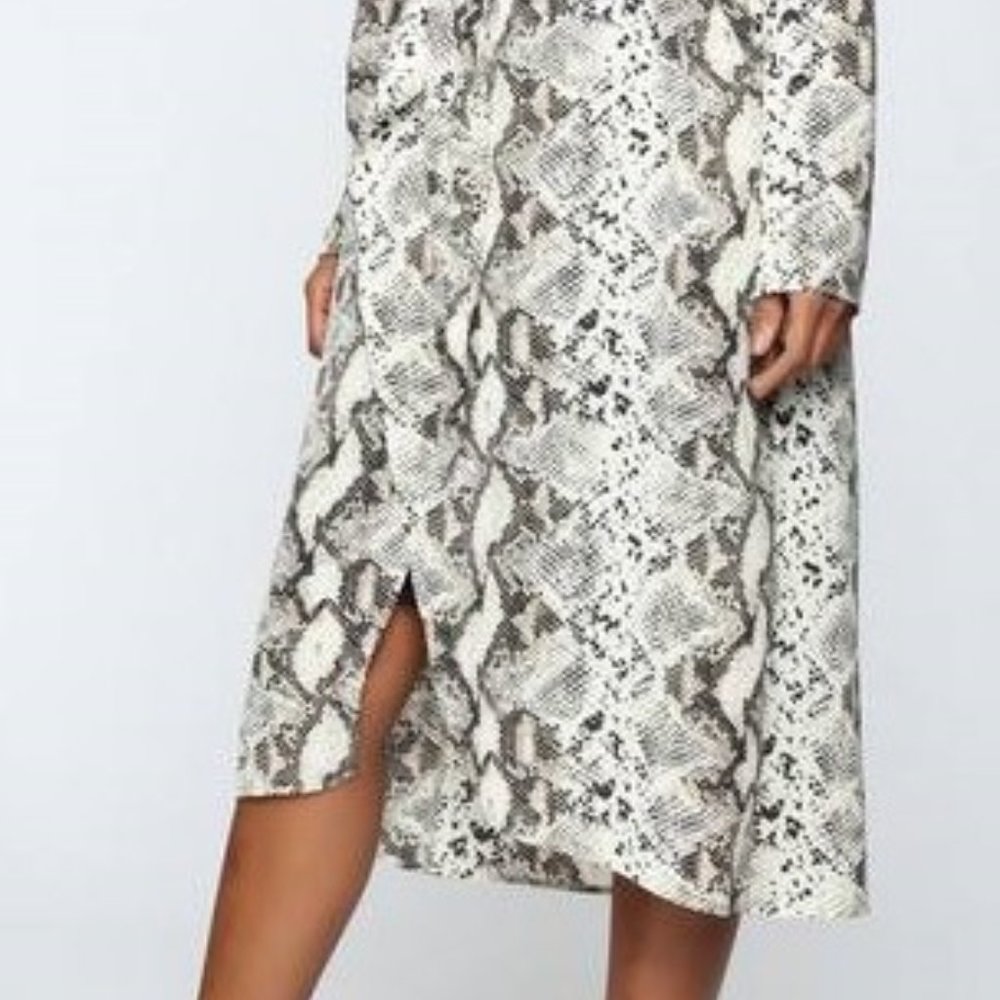 Snakeskin Print Jacket - Picture 4 of 6
